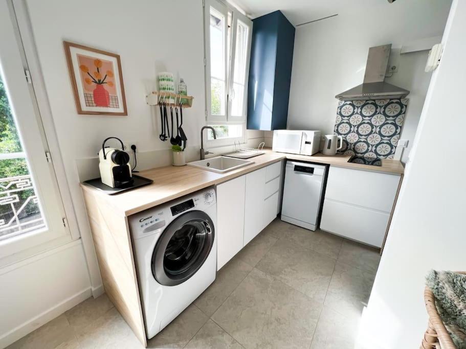 Apartment L'evasion Bleue, Clamart, Paris *
